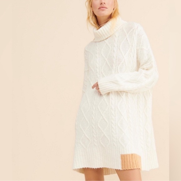 Free People Forever Cable White & Tan Turtleneck Oversized Sweater OS - Picture 1 of 15